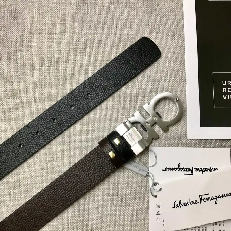 Salvatore Ferragamo s Belte 1911X0017