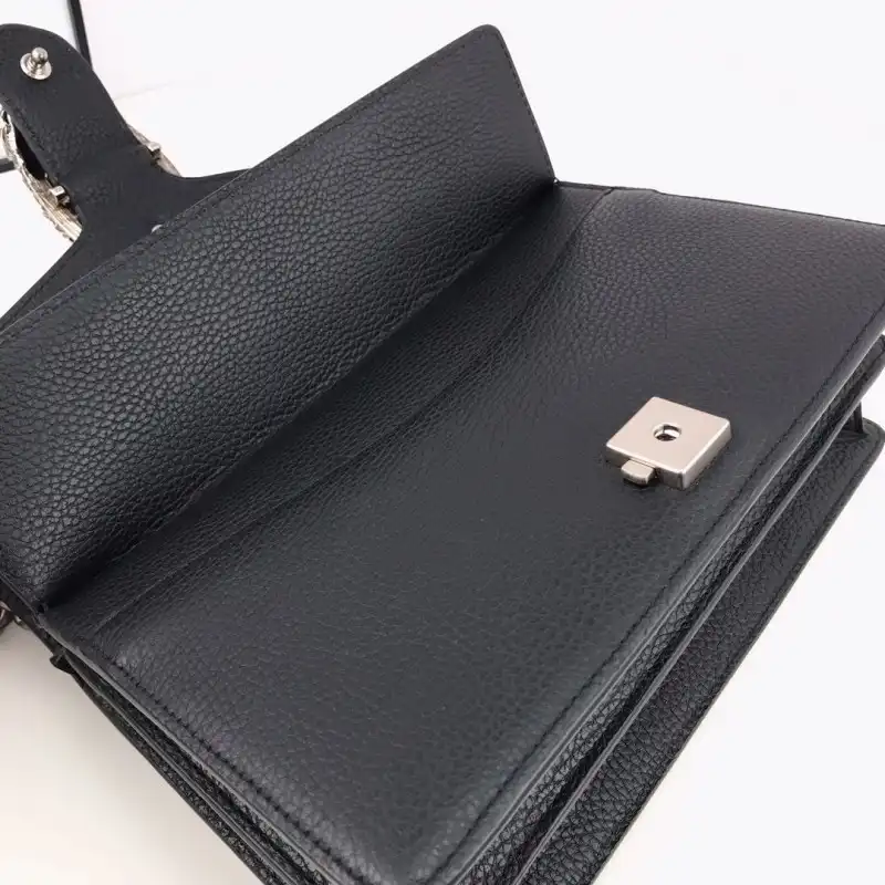 G*u*i bags 19b57g0070