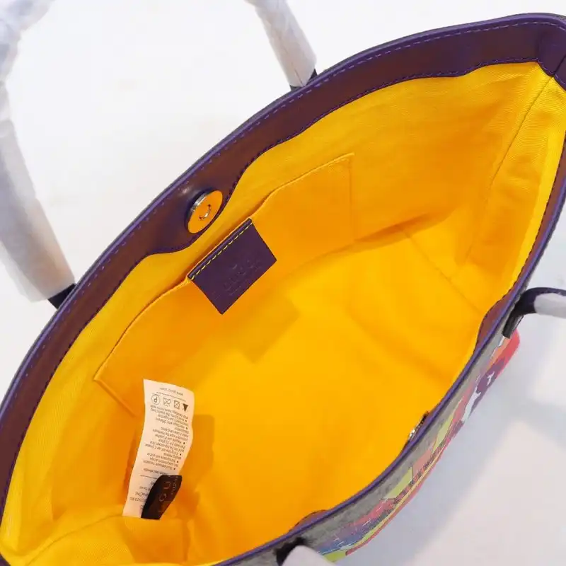 G*u*i bags 19b57g0101