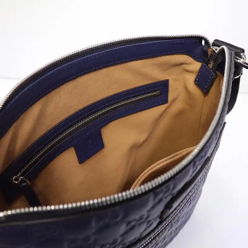 G*u*i crossbody bag 19gm0049