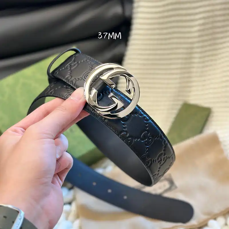 G*u*i belts 2407xf0025