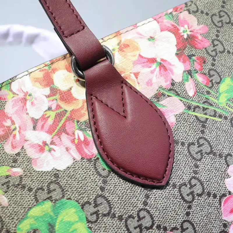 G*u*i bags 20guc0011