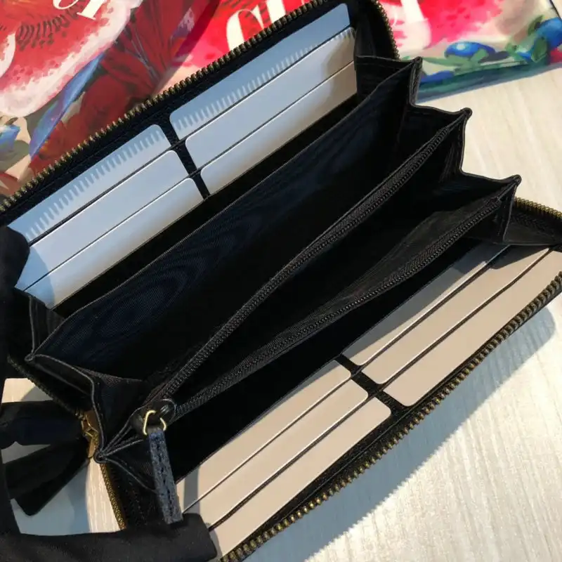 G*u*i bags 20guc0041