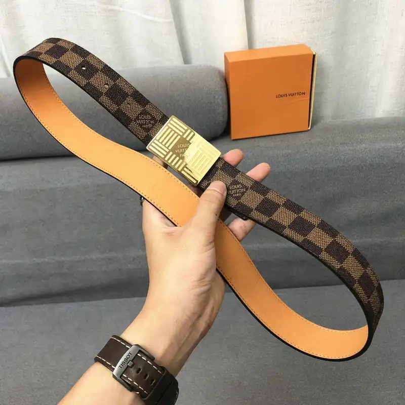 LV Belts 2102SH0067