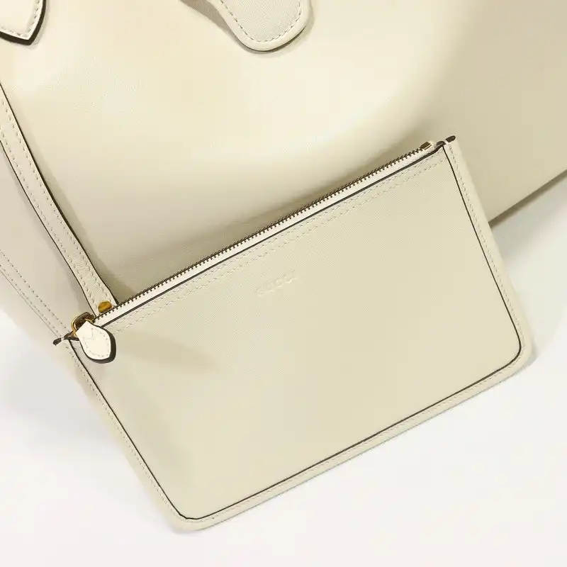 G*u*i bags 2106dj0036