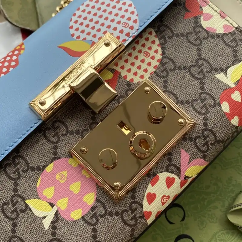 G*u*i s bags 2108ya0073