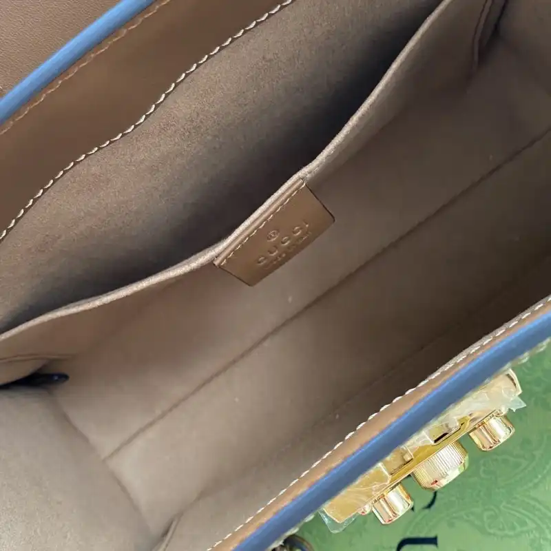 G*u*i s bags 2108ya0085