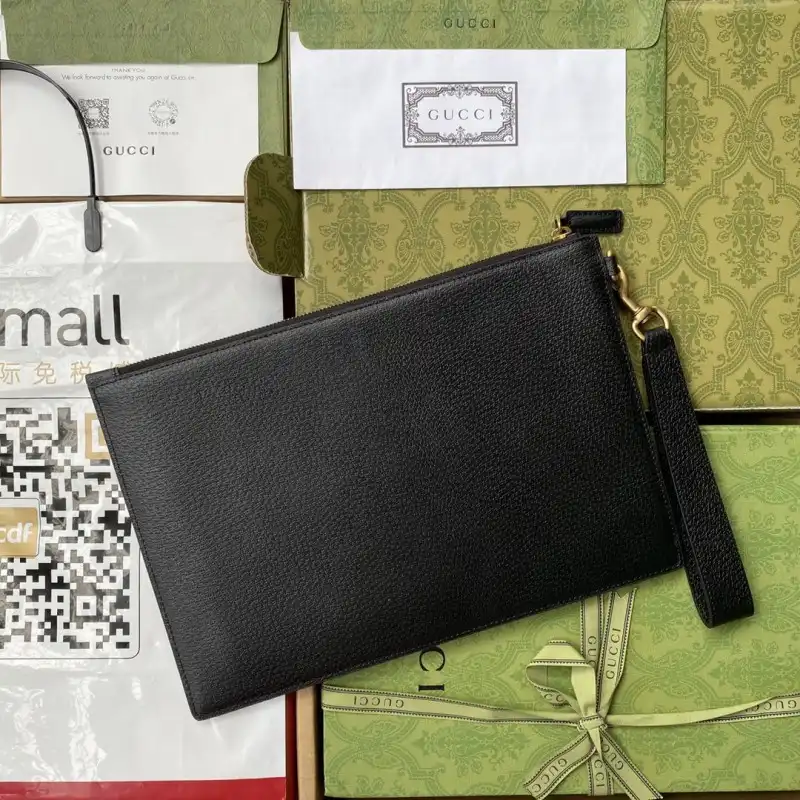 G*u*i s bags 2108ya0090