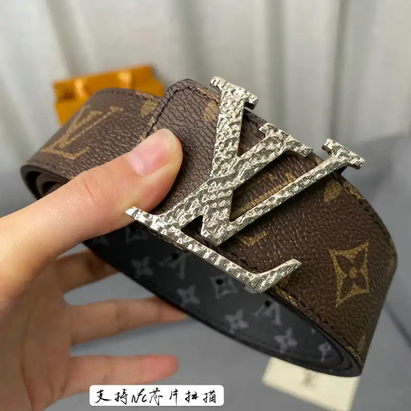 LV Belts 2111XA0019