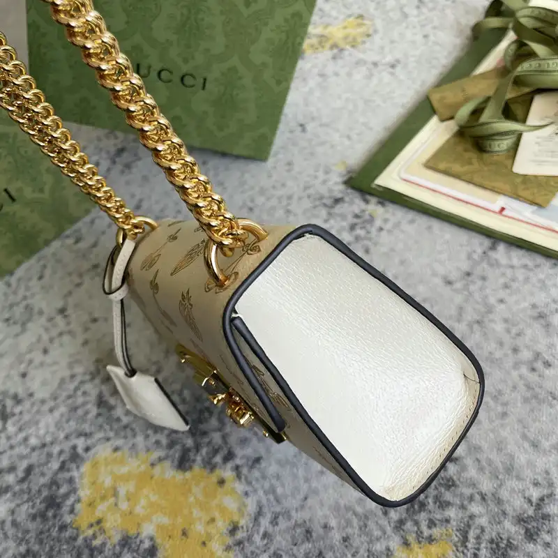 G*u*i bag 2201dj0018