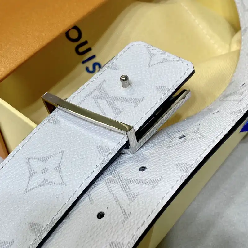 LV Belts 2201XA0053