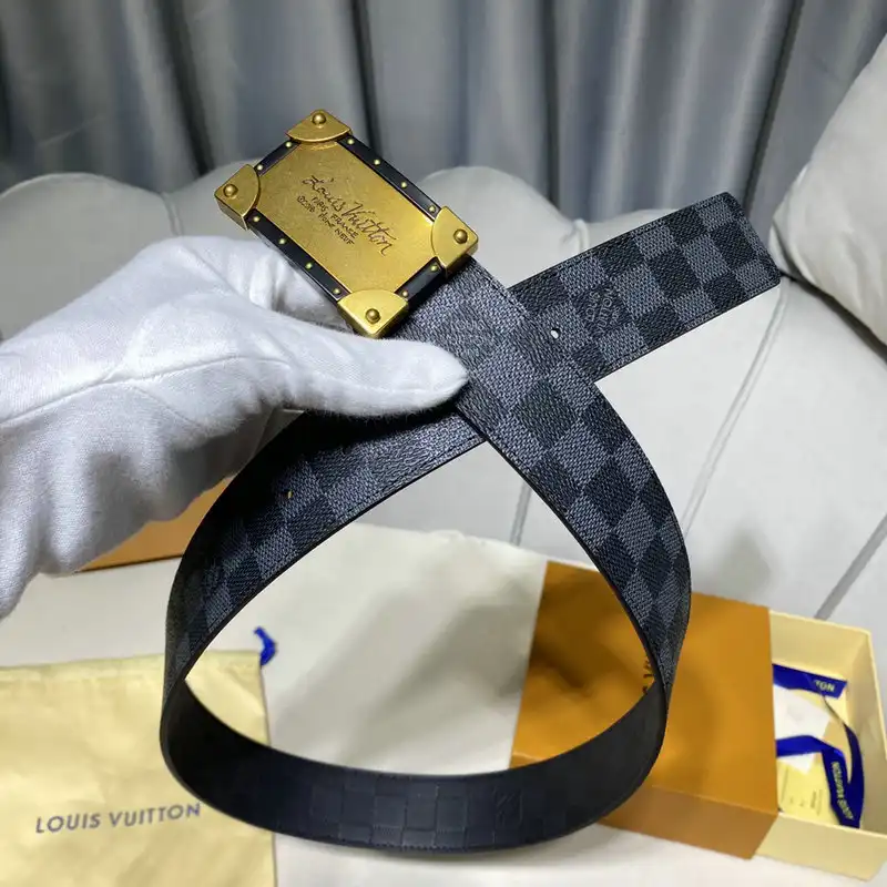 LV Belts 2204XA0002