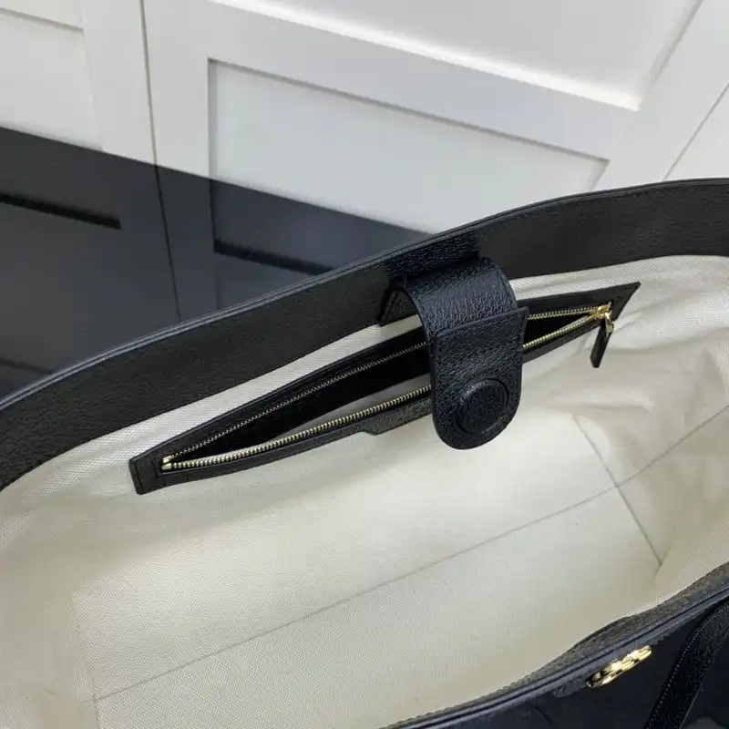 G*u*i bag 2204ya0014