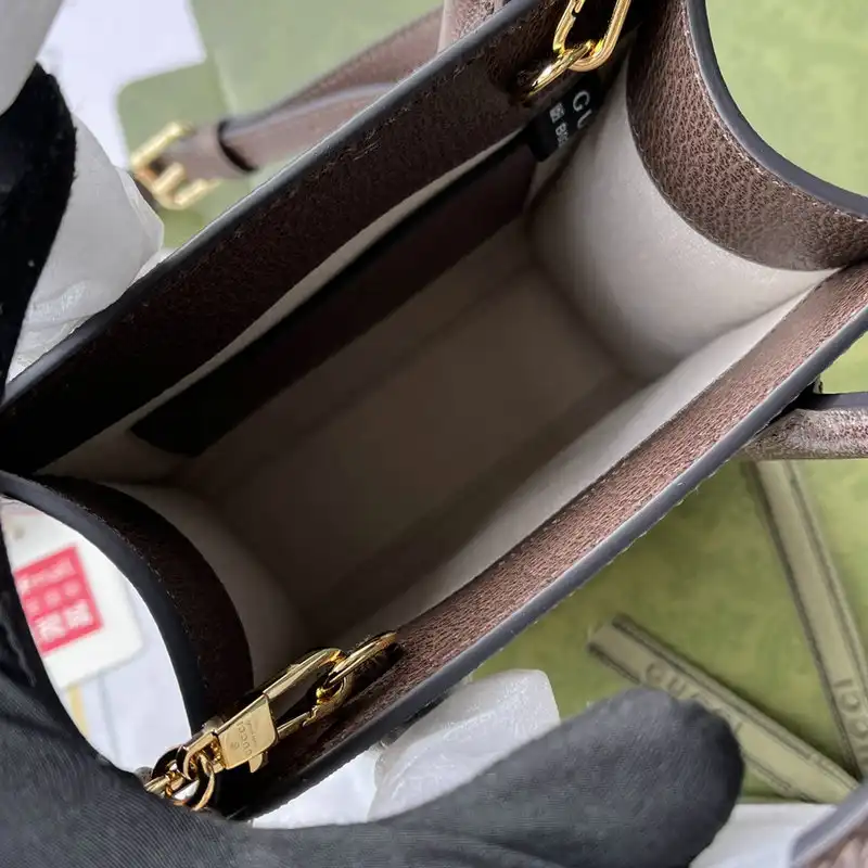 G*u*i bag 2204ya0072