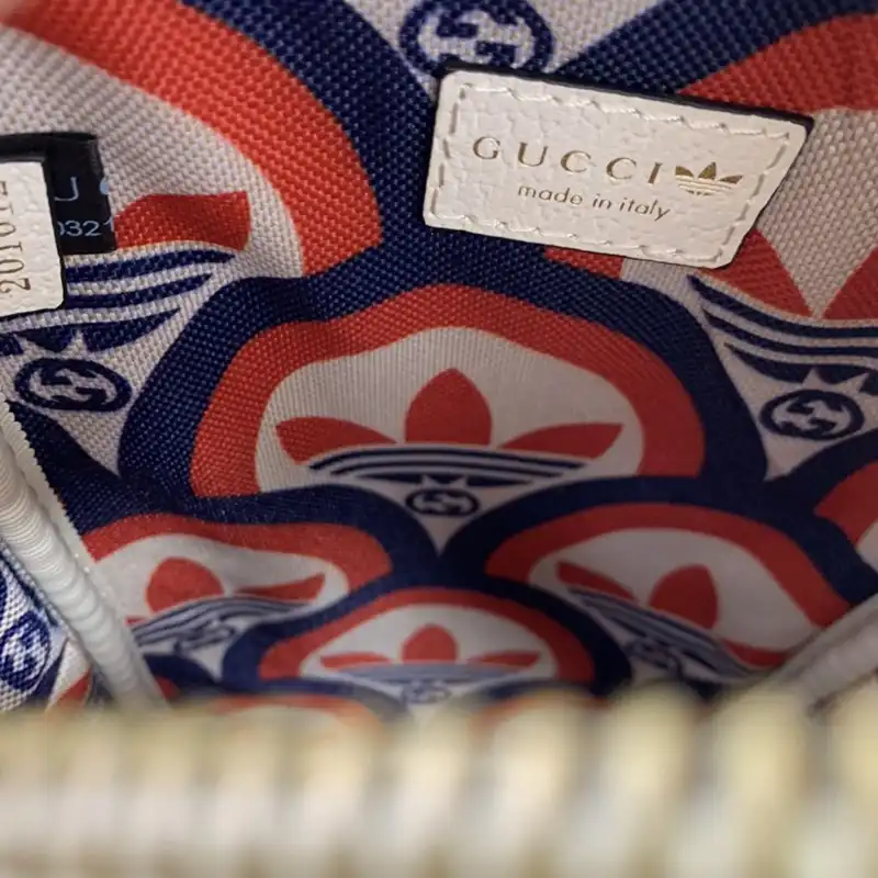 G*u*i bag 2210ya0162