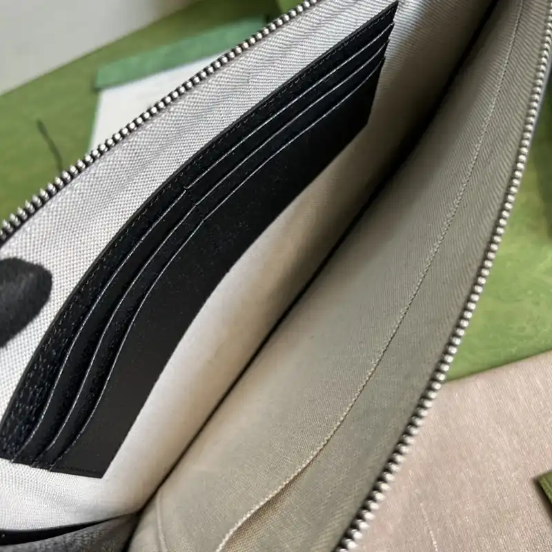 G*u*i bag 2210ya0172