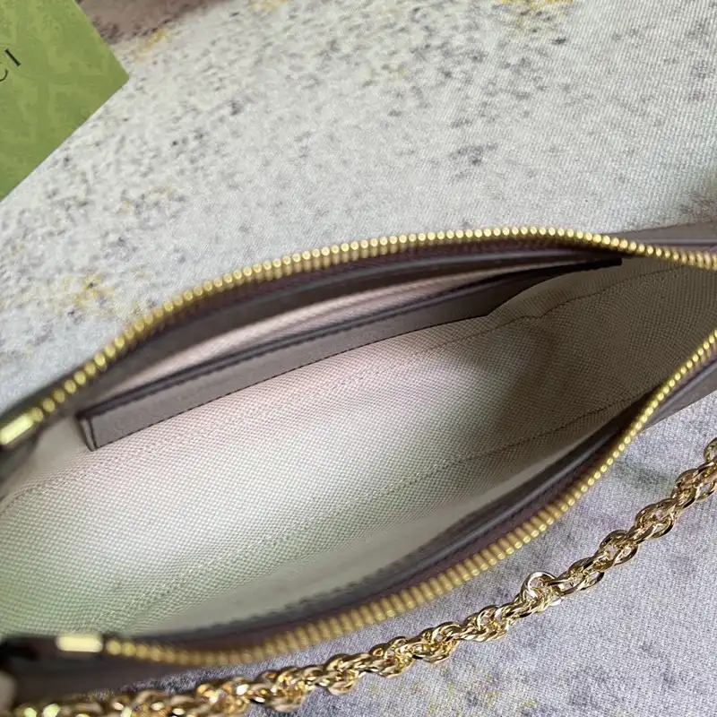 G*u*i bag 2301dj0008