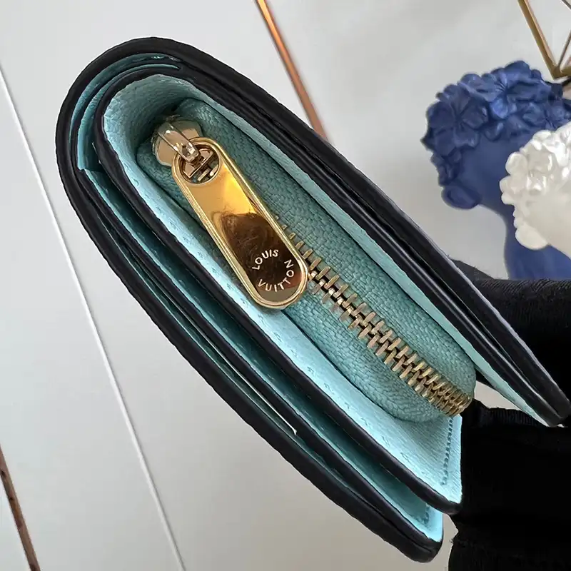 G*u*i bags 2407ya0011