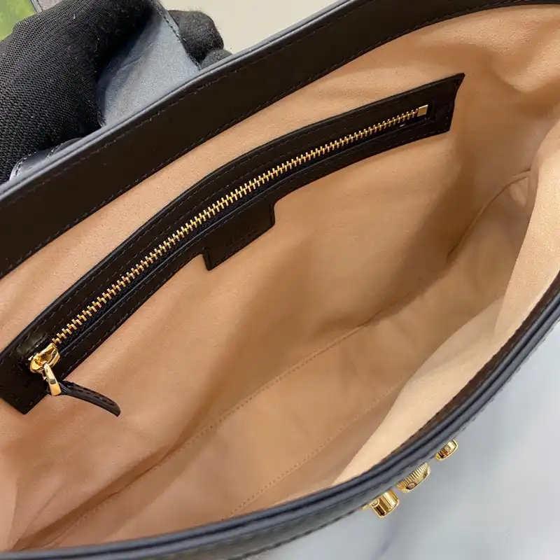 G*u*i bags 2407yz0194