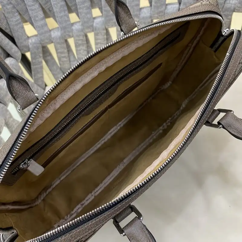 G*u*i bags 2410ya0110