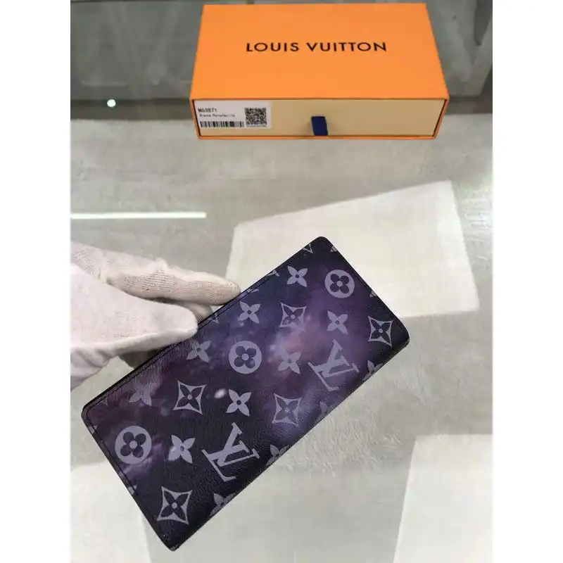 LV Bags 19T1L0440