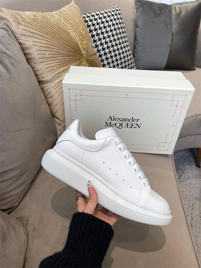 Alexander McQueen Oversized MoistureWicking 2583