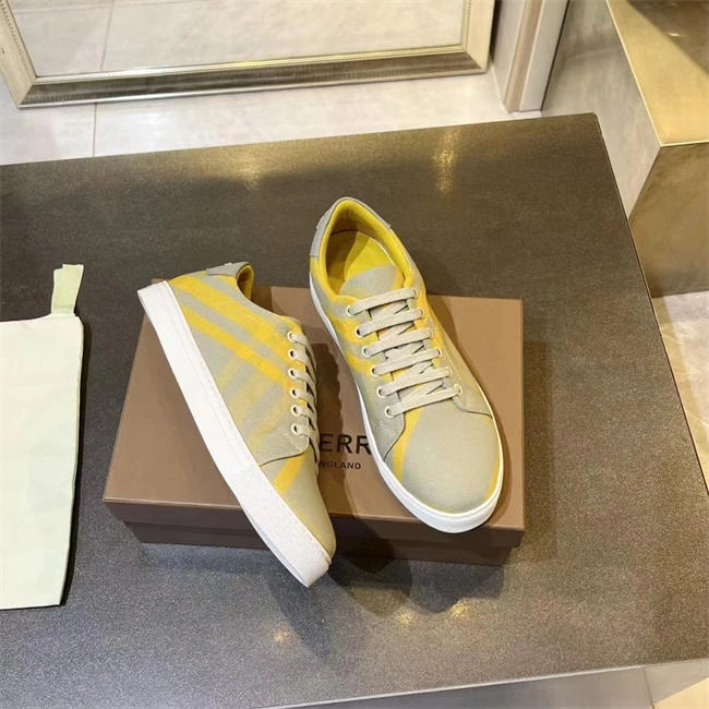 FlexibleFit Burberry Sneaker 2619