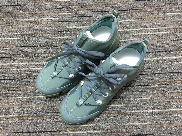 DR Sneakers EyeCatching 1335