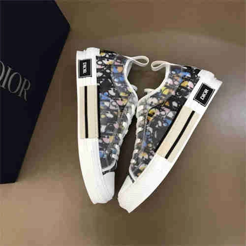 Packable DR Sneaker 1155