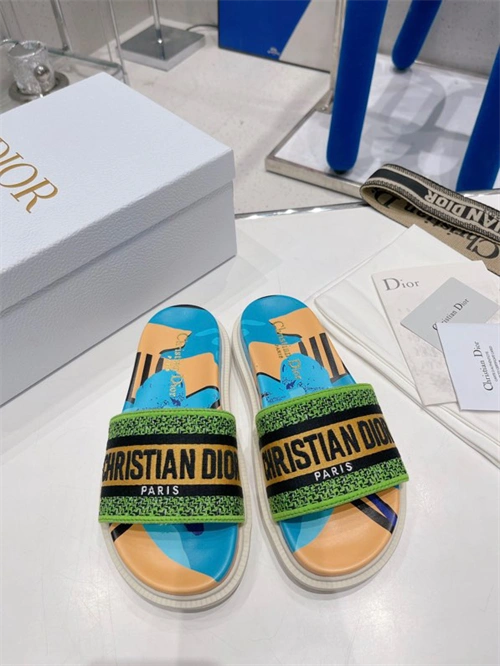 Resilient Dio Slipper 5816