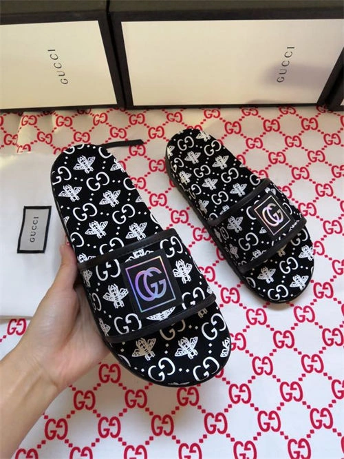 Minimalist Gocci Slipper 5715