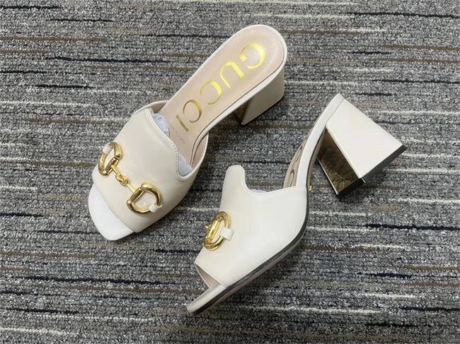 G*u*i side women eyecatching 494