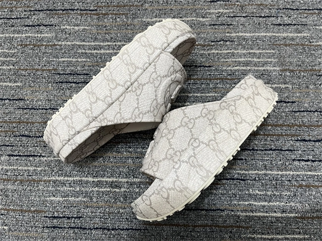 G*u*i slide wrinklefree 395