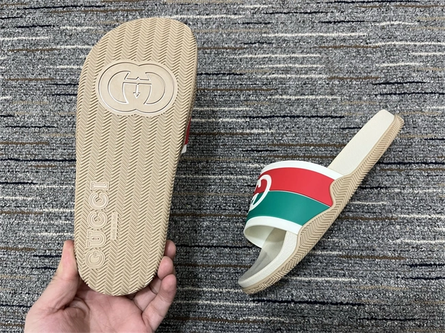 G*u*i slide supportive 418