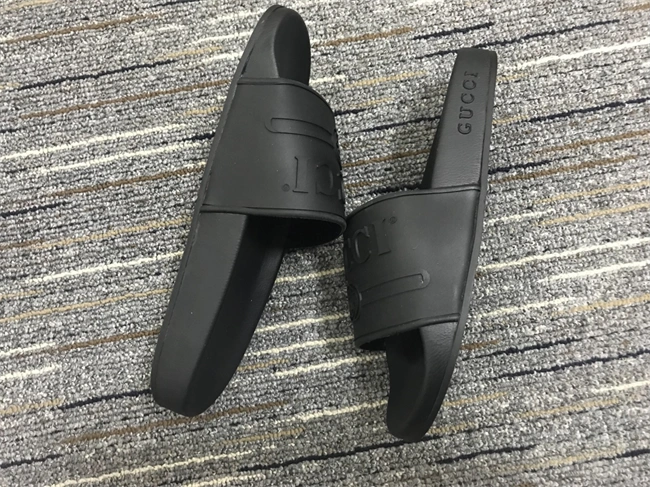 G*u*i slide casual 443