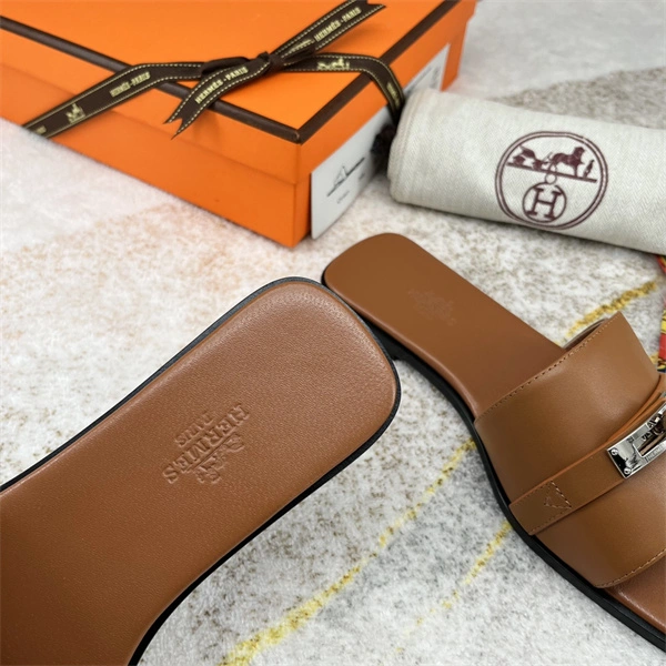 H Slipper Practical 2356