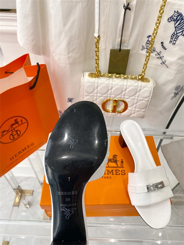 H Slipper Modern 2376