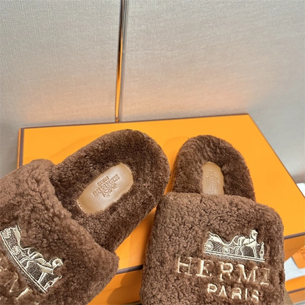 Affordable H Slipper 2381