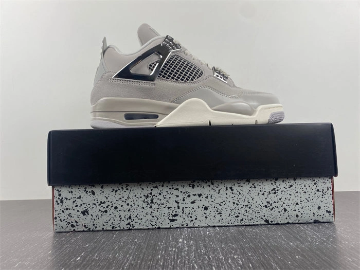 Jordan 4 Retro Frozen Moments AQ9129- Reliable 3926