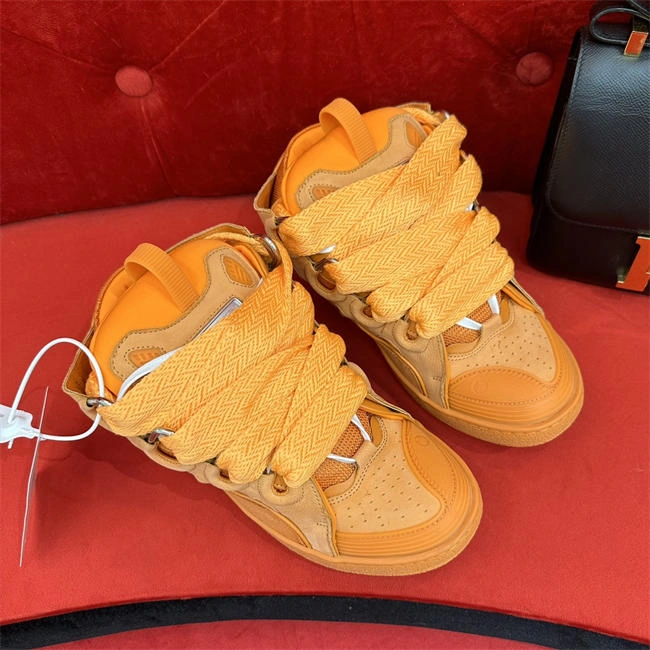 Fashionable Lanvon Curb Sneaker 890