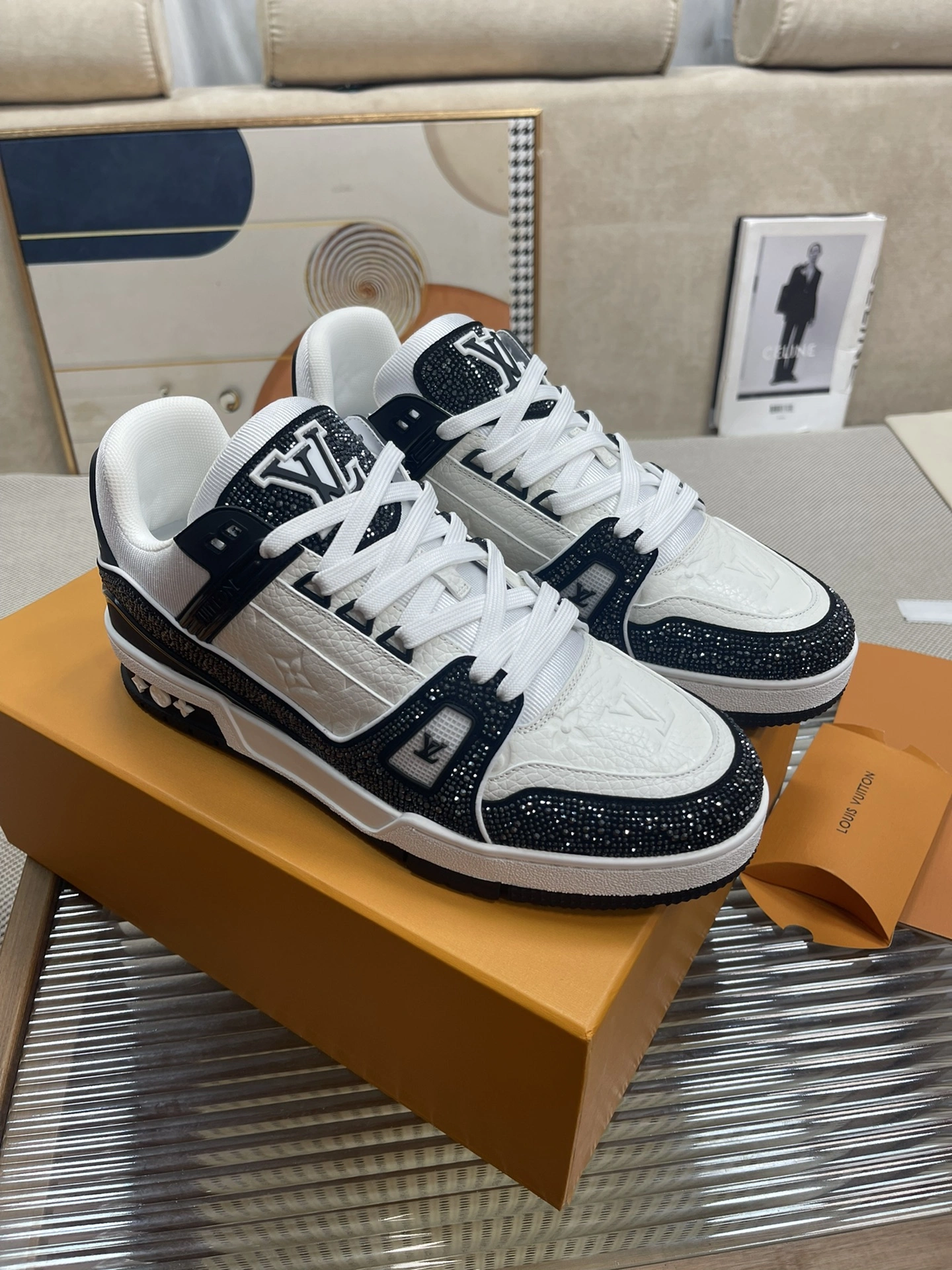 SmartChoice Lv Trainer Sneaker 2111