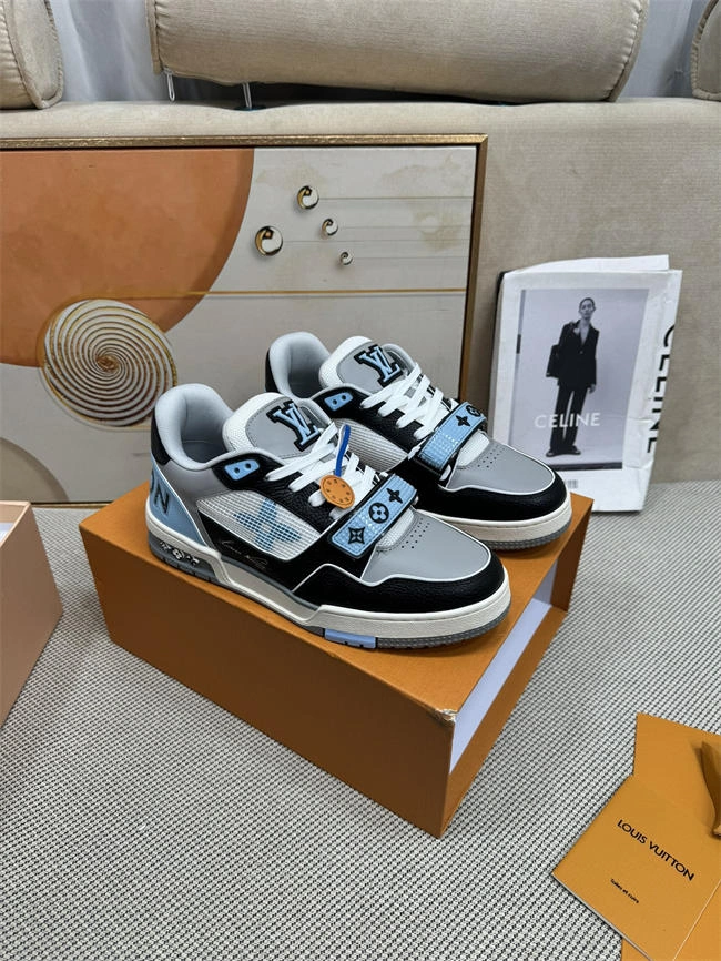 Lv Trainer Sneaker Soft 2017