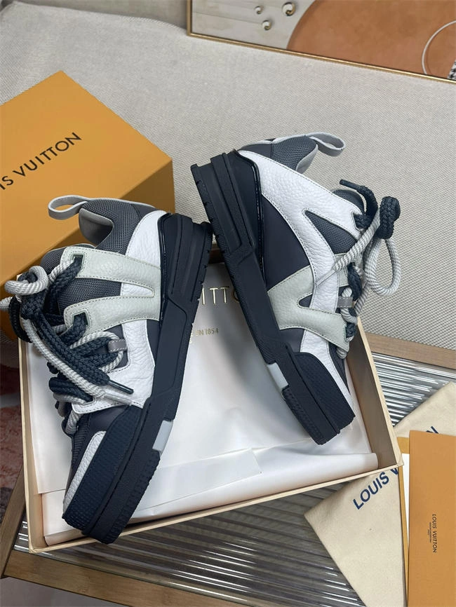 Lv Trainer Sneaker Contemporary 2094