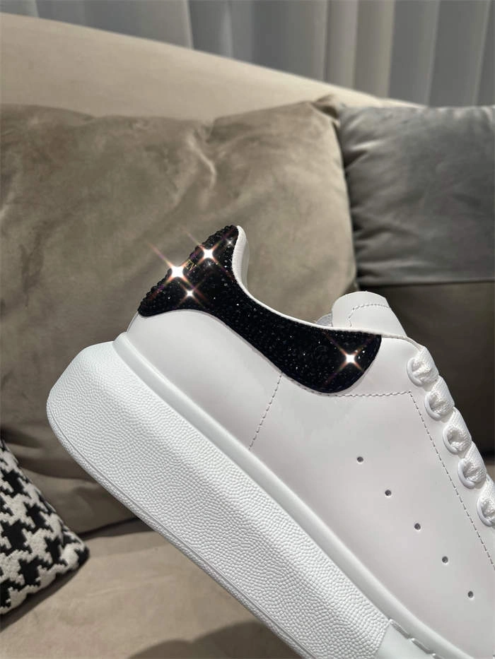 Mc Queen Affordable 2552