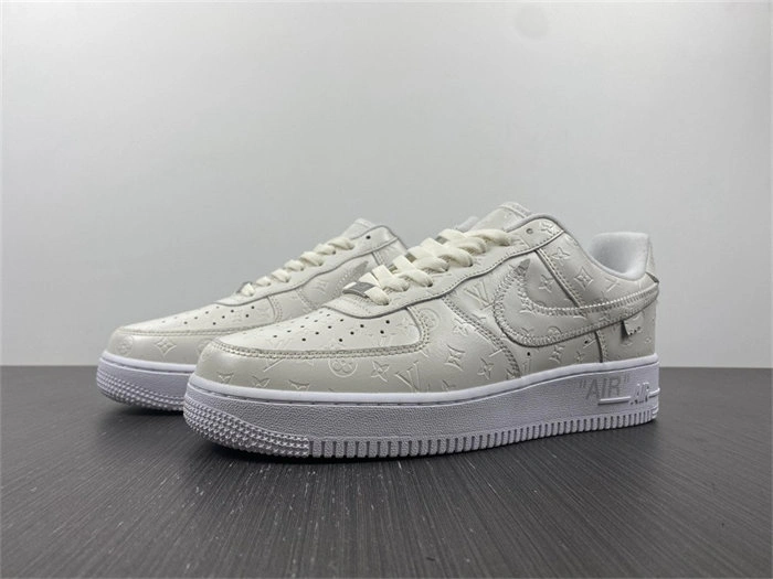 Lightweight Nike Air Force 1 LV Low Cream White Black 5149