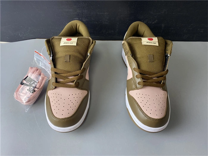 Bright Nike Dunk SB Low Stussy Cherry 304292- 4942